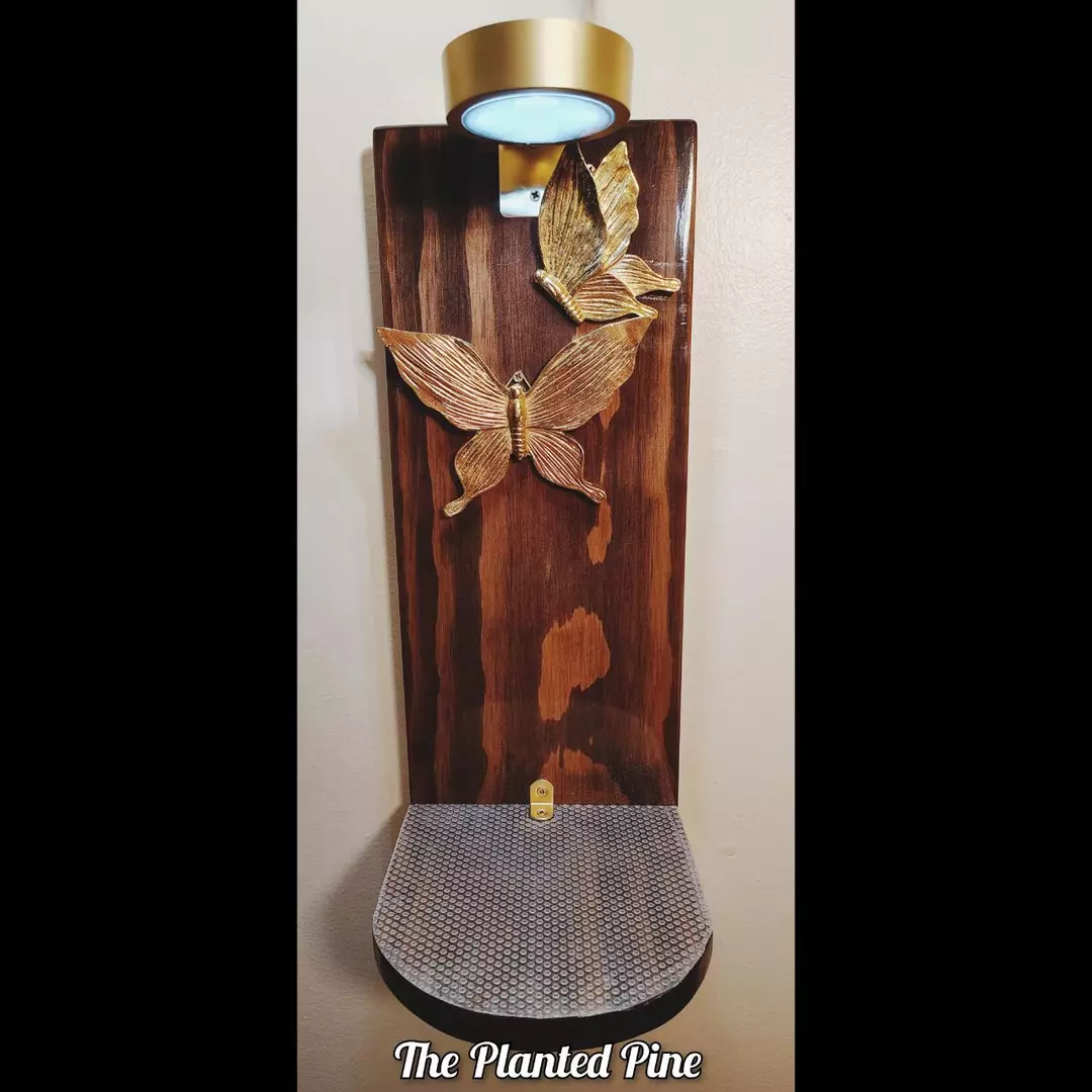 Golden Butterfly Grow Light Hanger! thumbnail