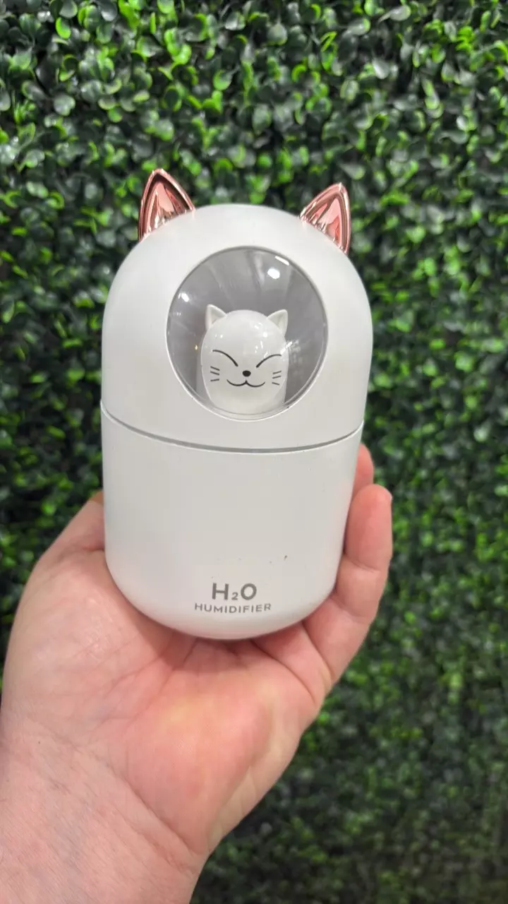 white led space cat humidifier thumbnail