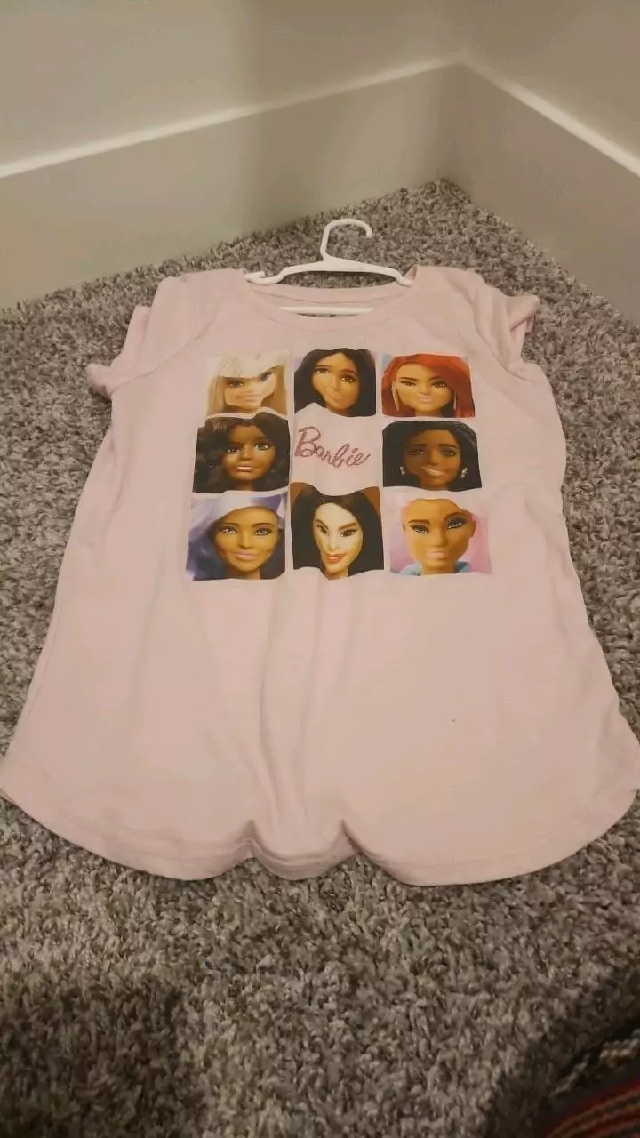 Barbie Pink Tshirt size 10/12 years thumbnail