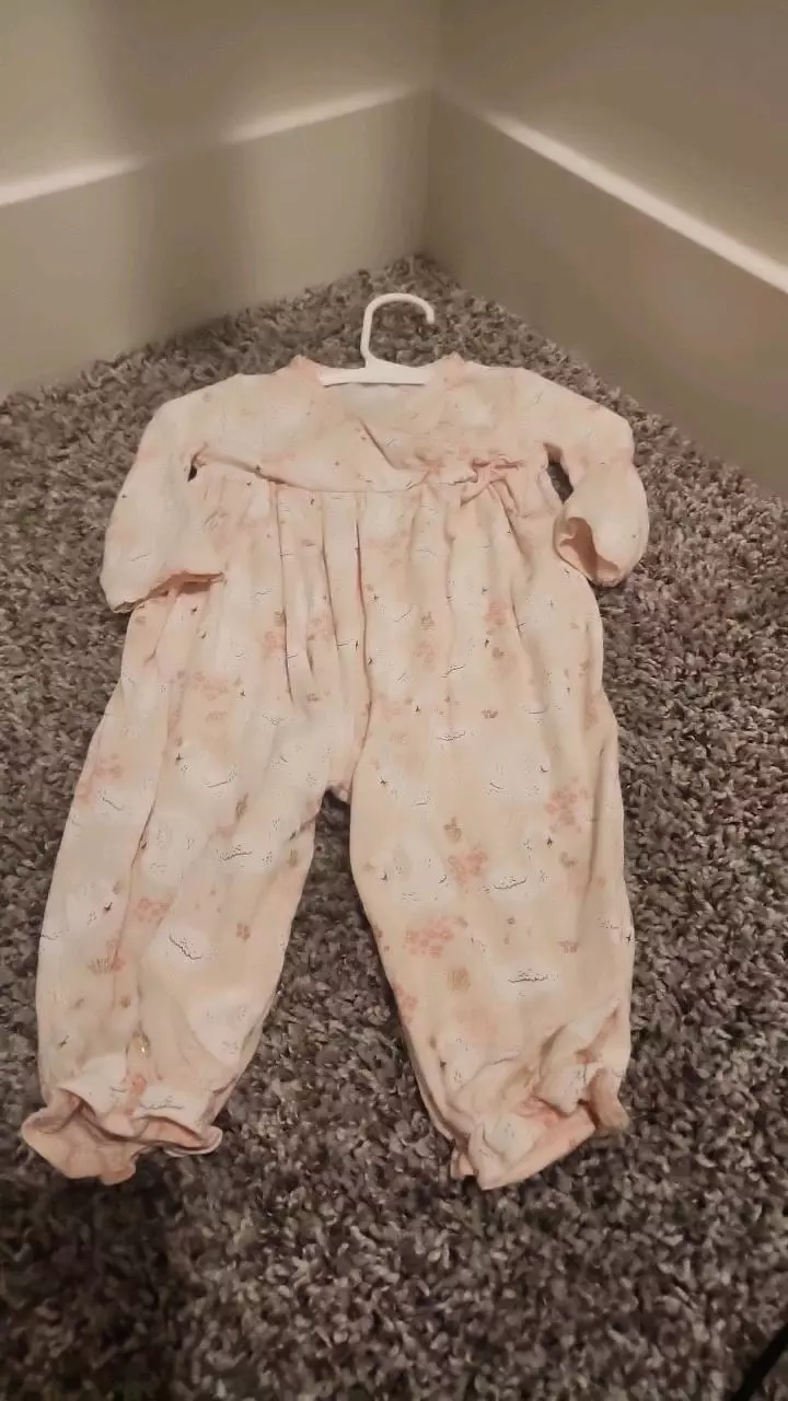 mudpie  pink swan bamboo Jumpsuit  size 0/3 months thumbnail