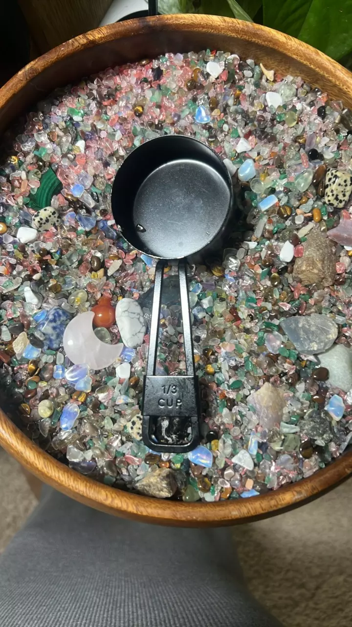 1/3 mystery scoop confetti thumbnail