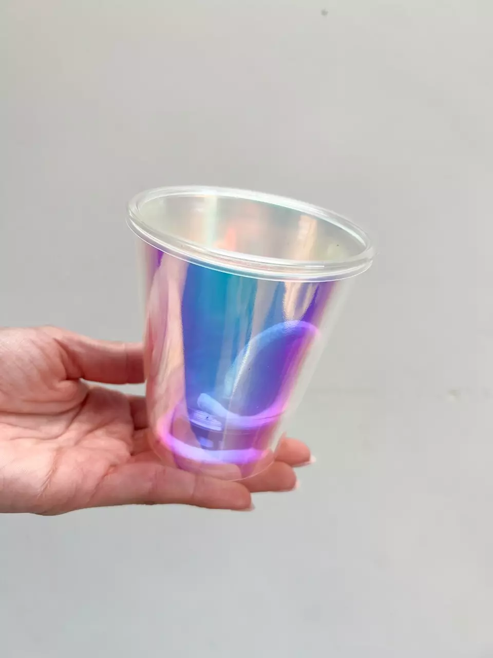 Iridescent self-watering cup thumbnail
