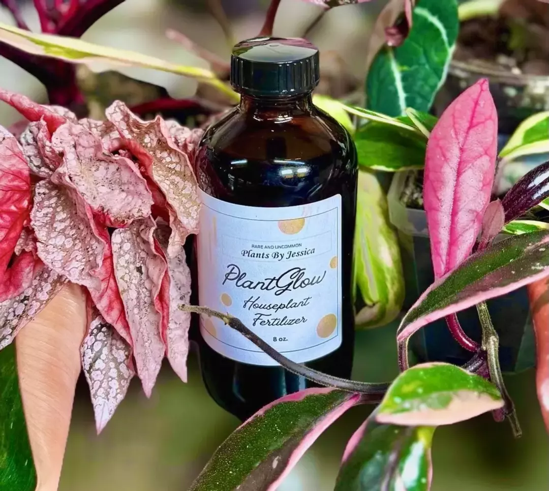 8oz PlantGlow Liquid Fertilizer Mix concentrate thumbnail