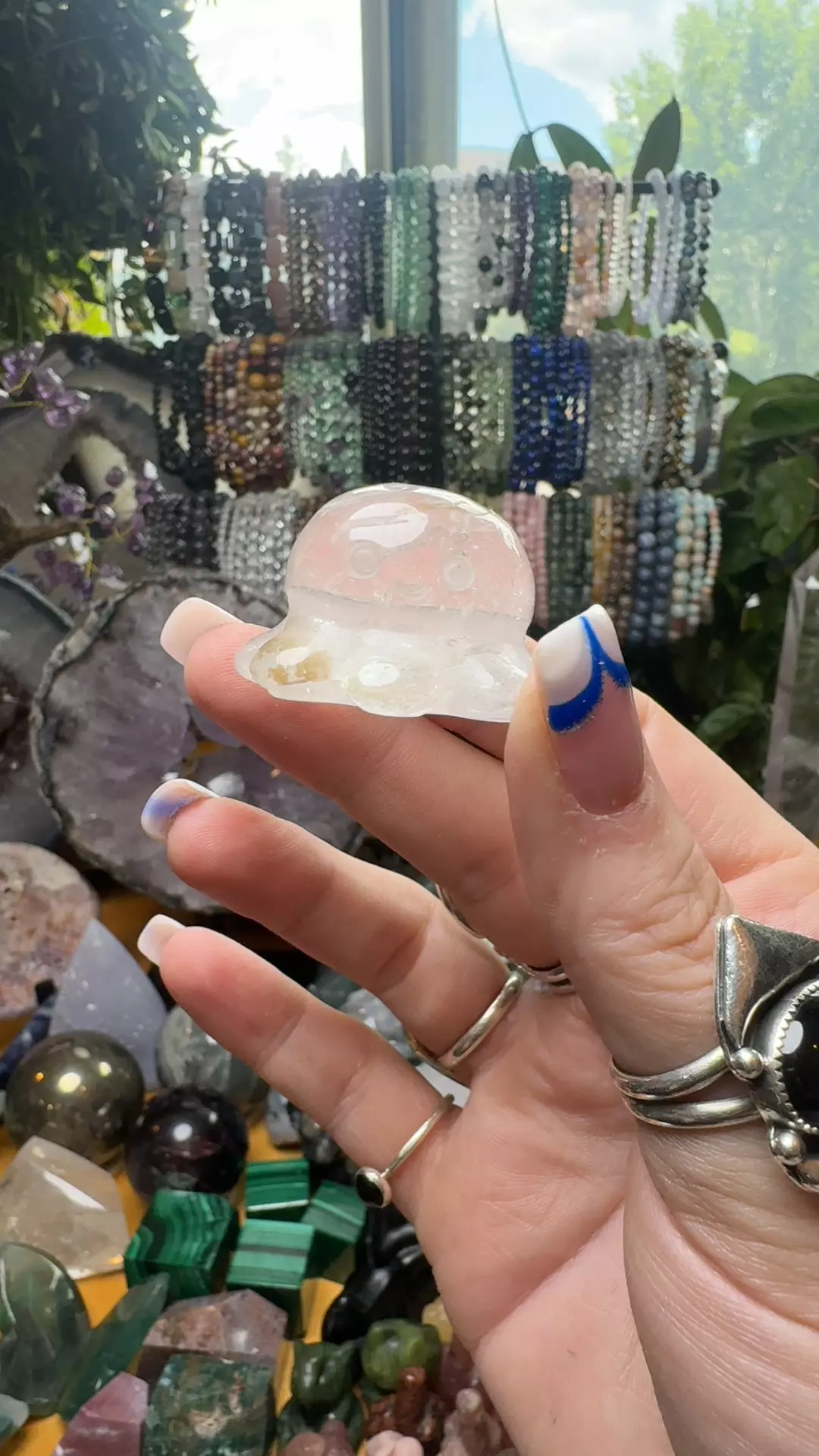 Octopus- clear quartz thumbnail