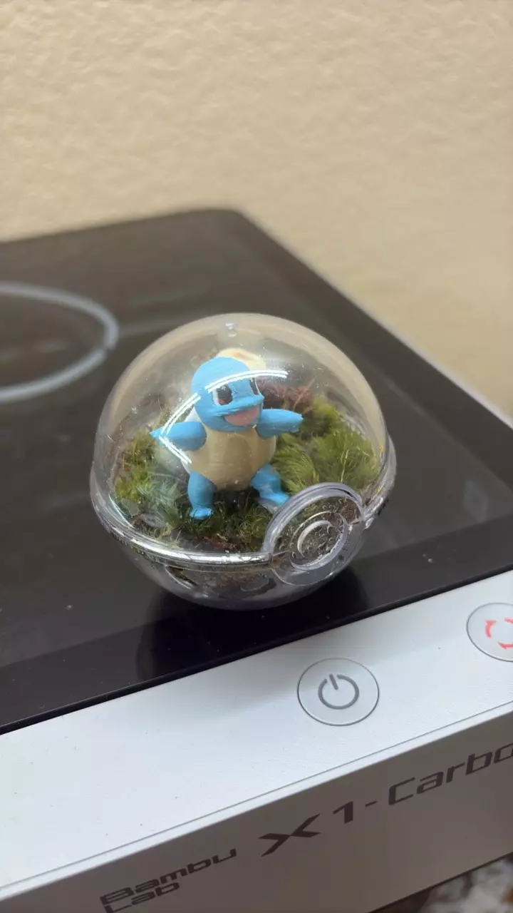 Squirtle Pokeball thumbnail