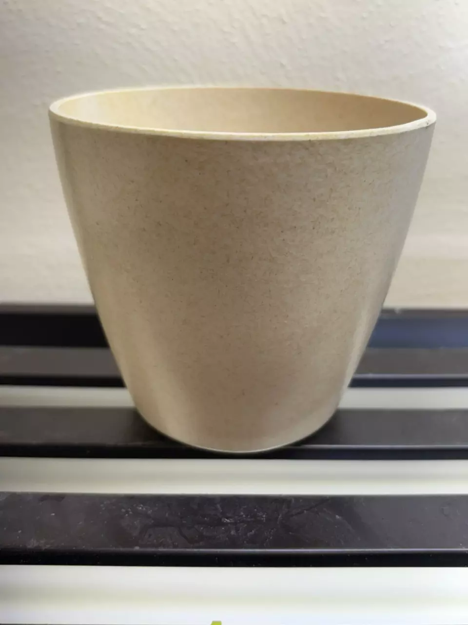 Biodegradable 4” container (no drainage) -Tan thumbnail