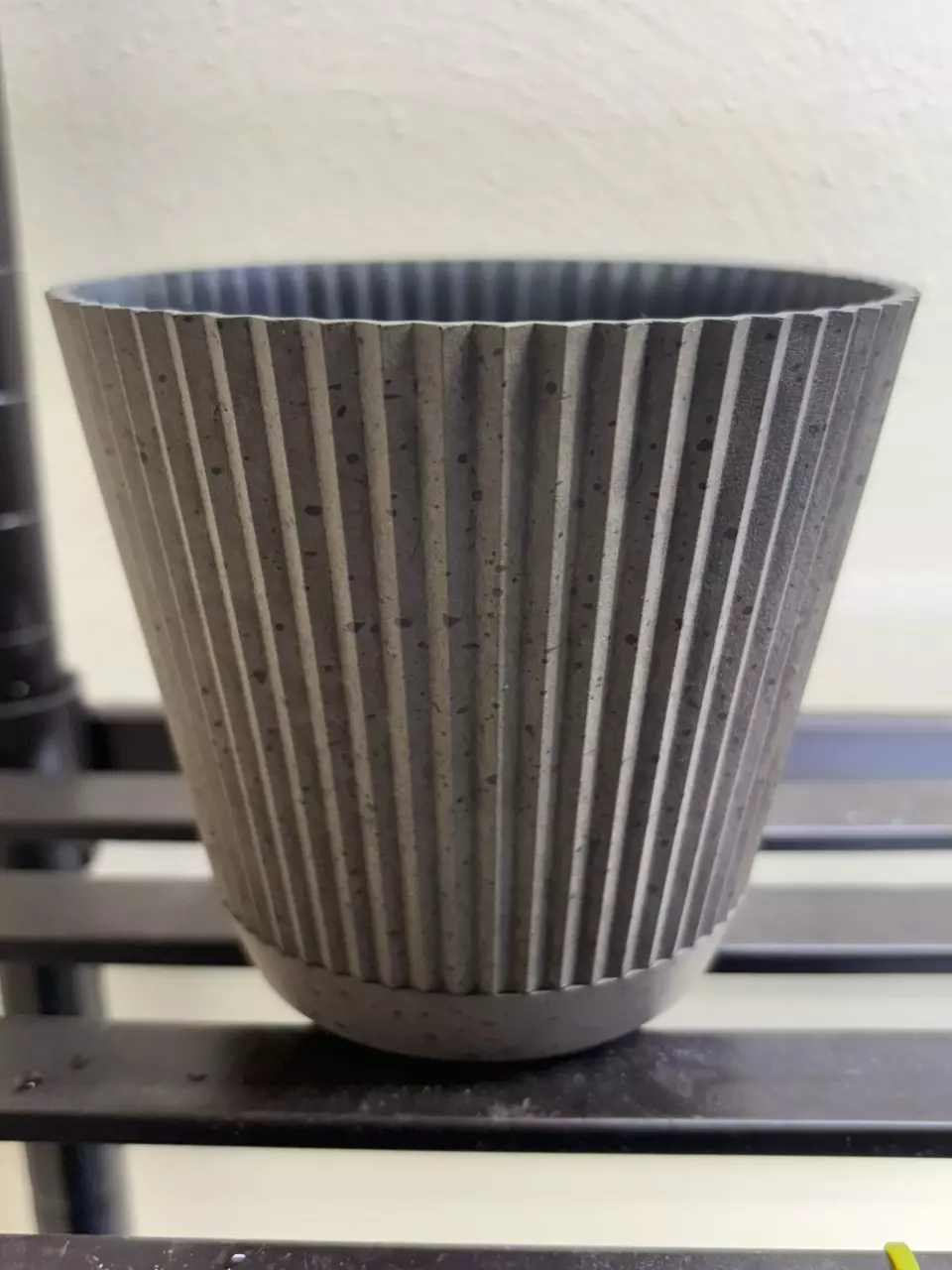 Ruffled 4” container (has drainage) - brown thumbnail