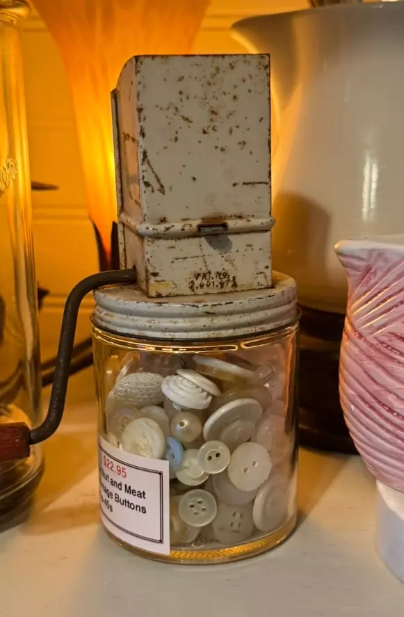 Androck Nut/Meat Chopper w/ Buttons thumbnail