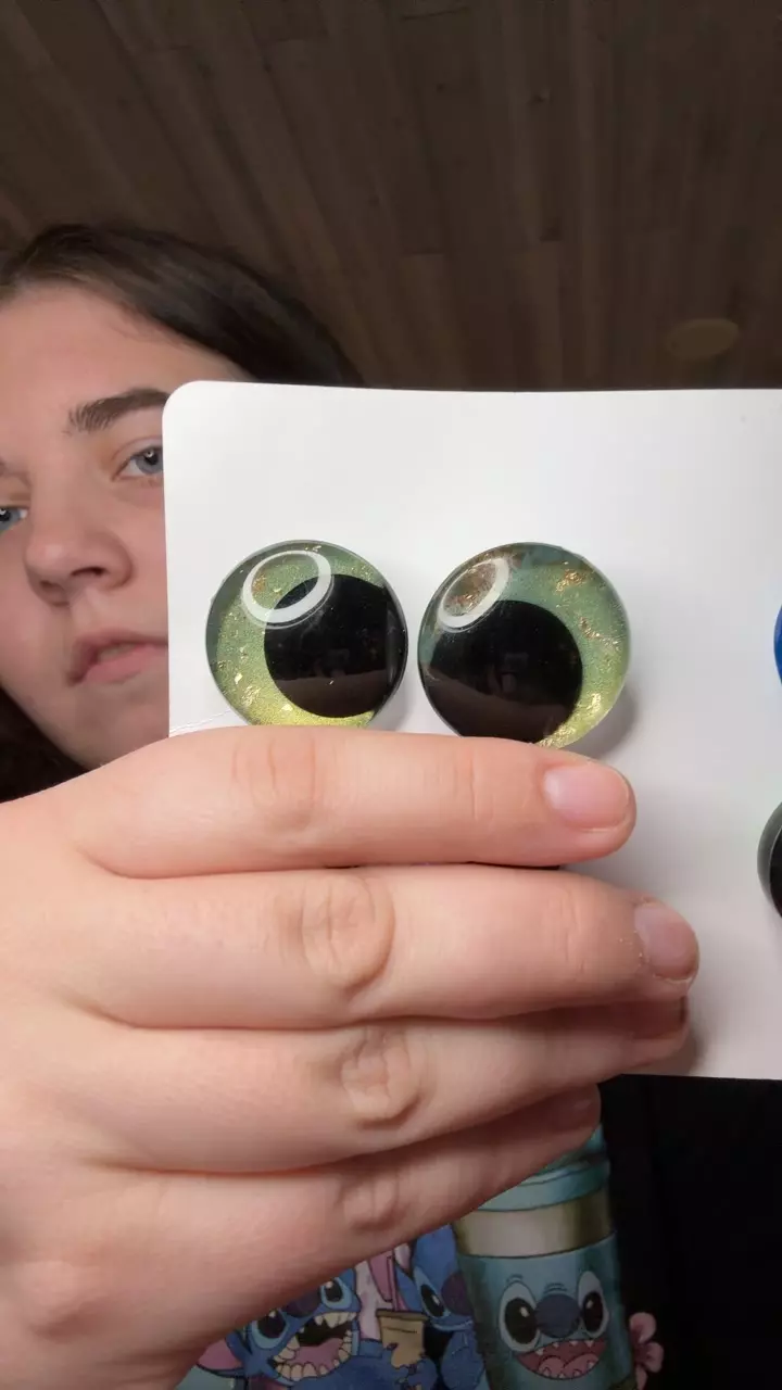 30mm safety eyes gold and green thumbnail