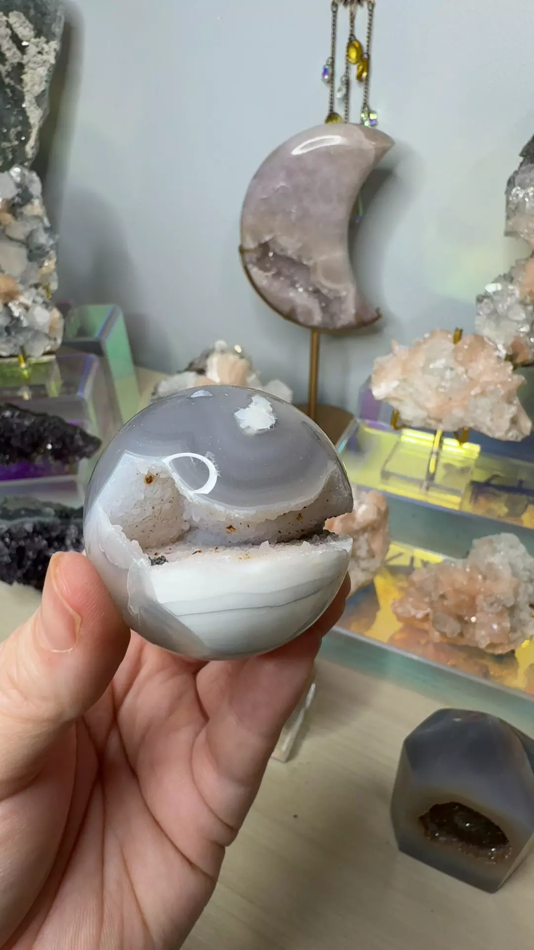 agate sphere thumbnail
