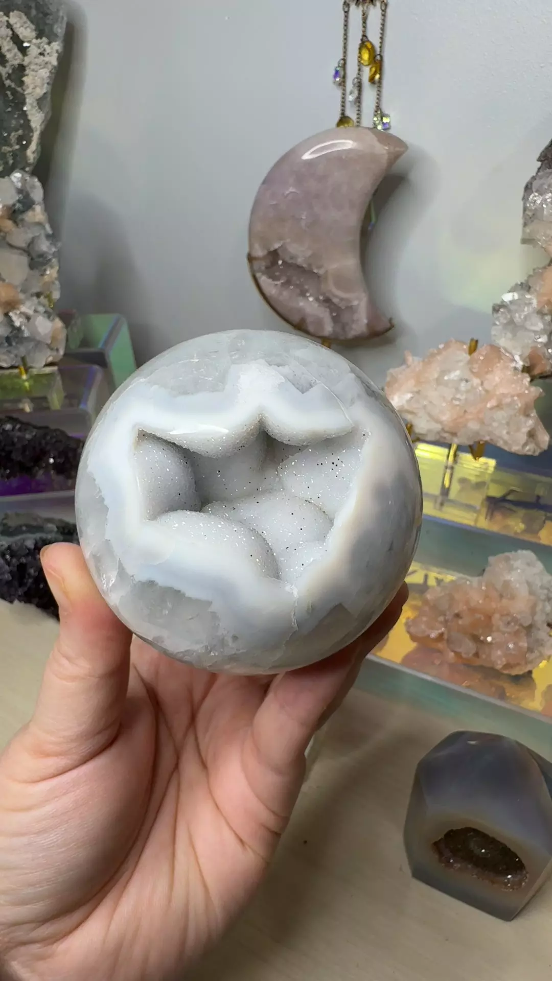 agate sphere thumbnail