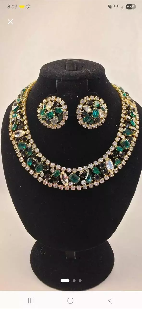 Sunning Rhinestone necklace earrings thumbnail