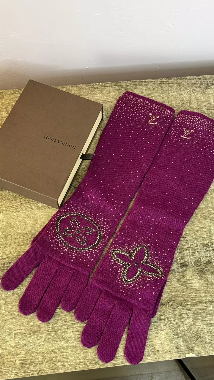 louis vuitton cashmere gloves thumbnail