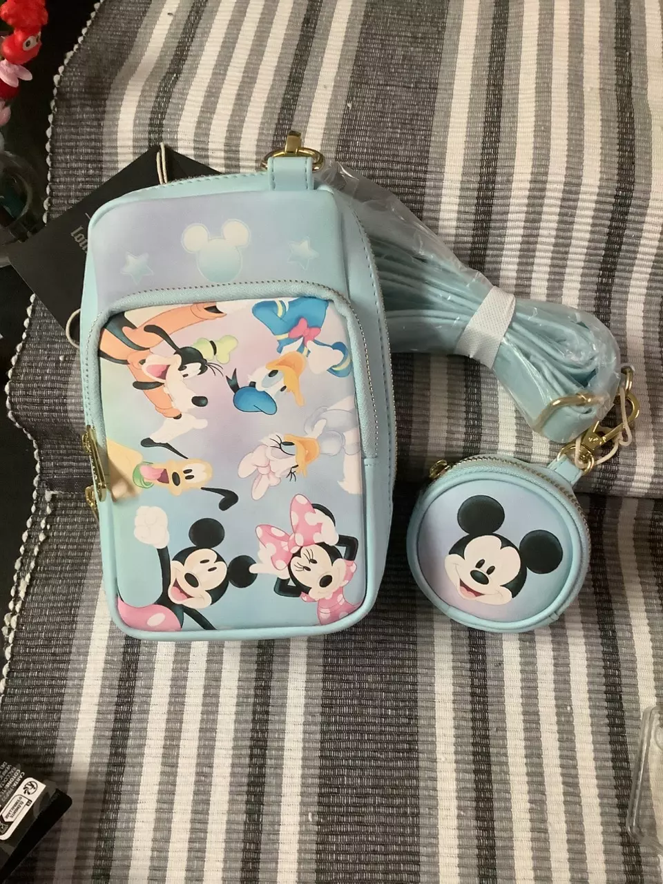 Micky &Friends Tie Dye NS Crossbody HT LF thumbnail