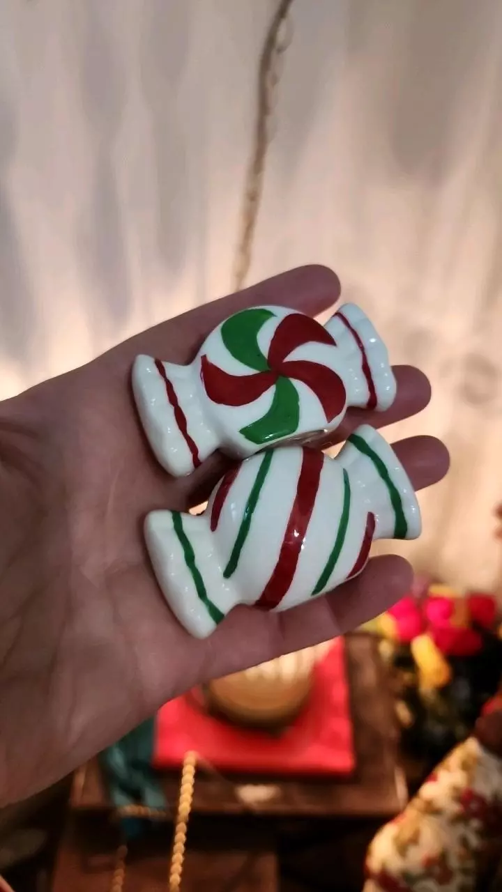 Contemporary Christmas Candy S&P Shakers w/stoppers thumbnail