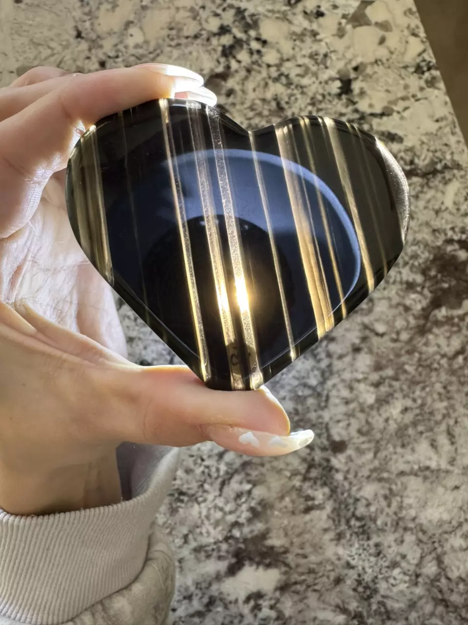 Ice obsidian heart 0001 thumbnail