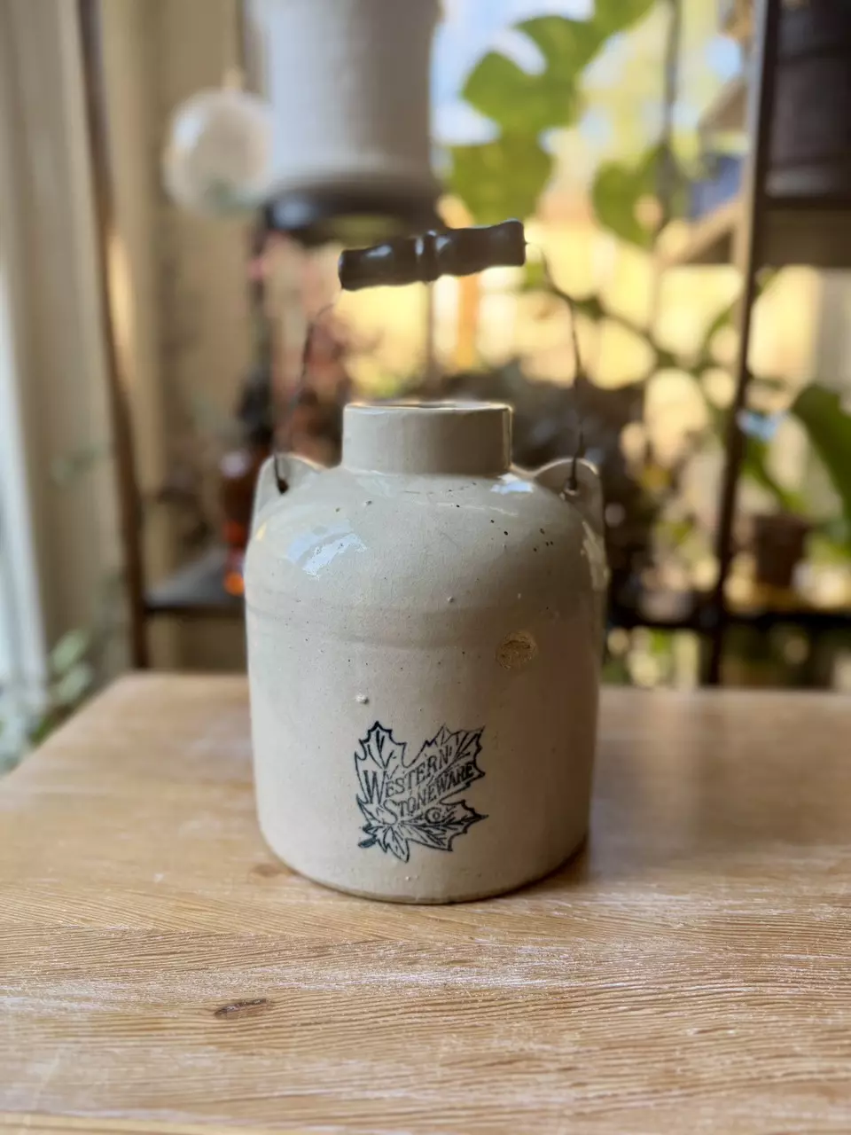 Western stoneware crock thumbnail