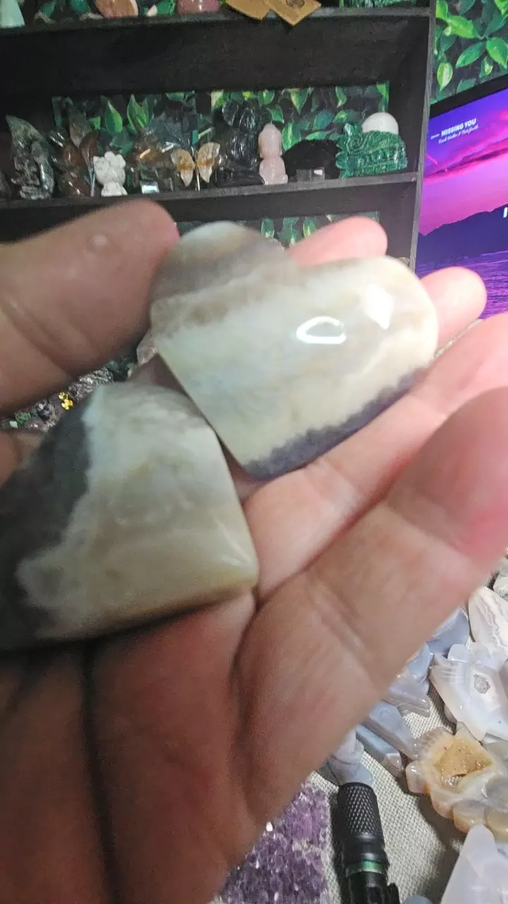 Flourite Heart pick thumbnail
