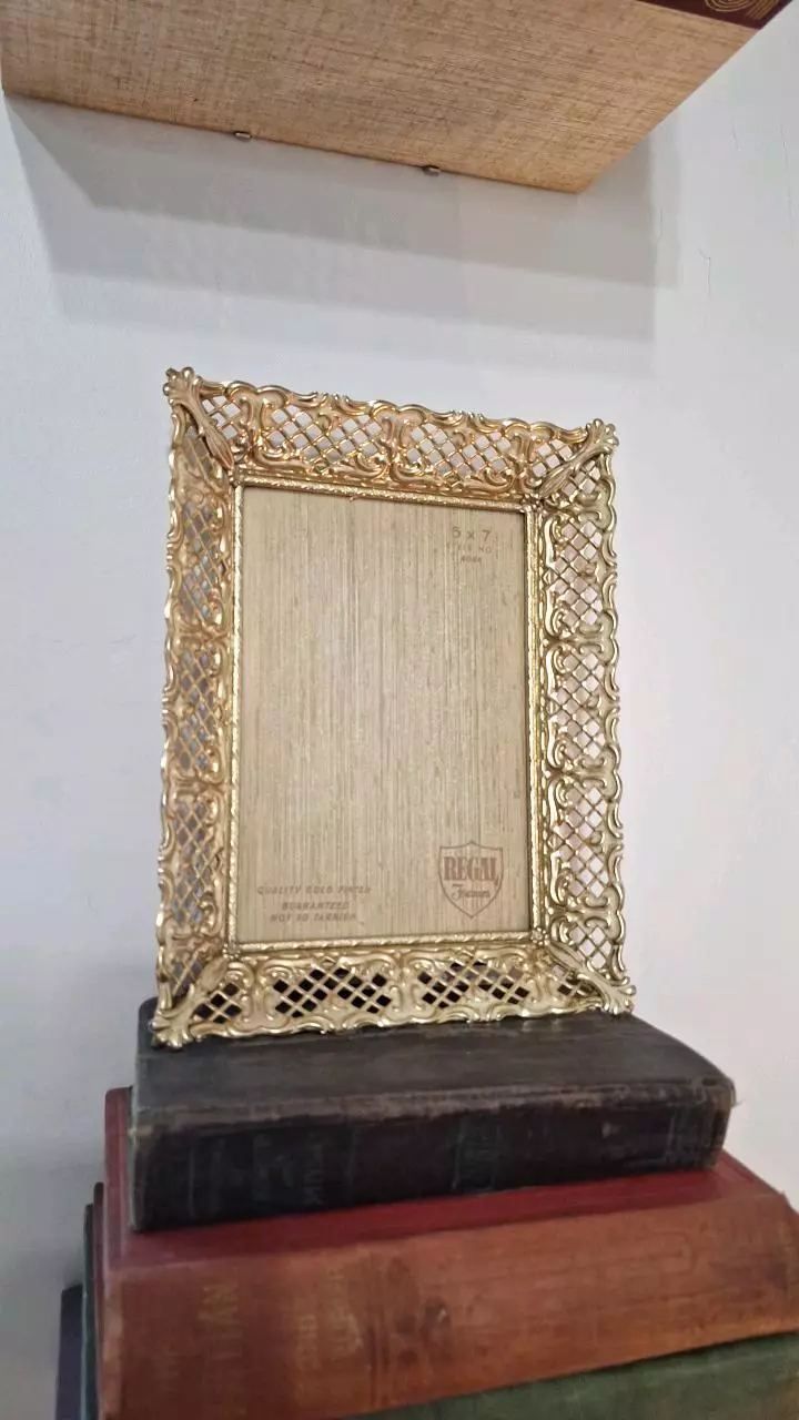 5x7 Vintage Ornate Brass Frame- hanging only thumbnail