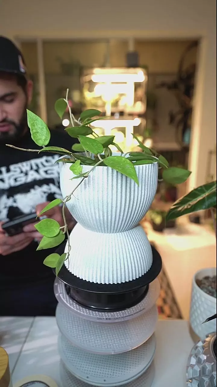 Pilar 5.5in Wide Pot - OREO thumbnail