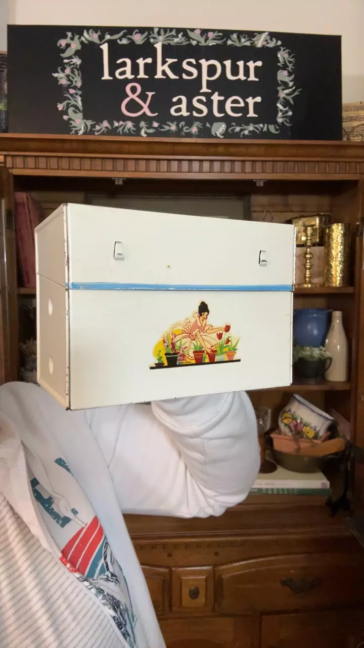 Tim recipe box thumbnail