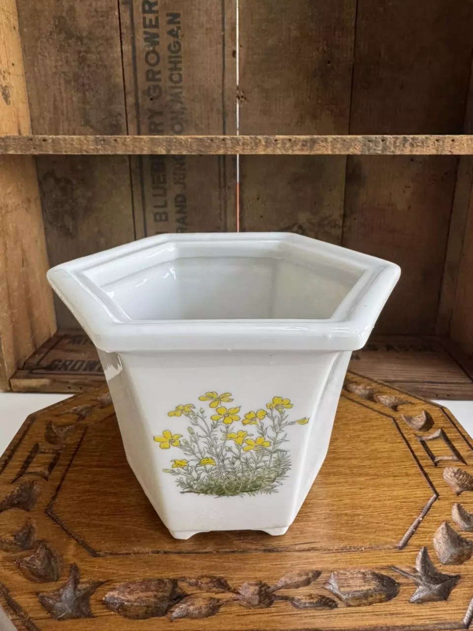 hexagonal floral 1970’s Takahashi planter thumbnail