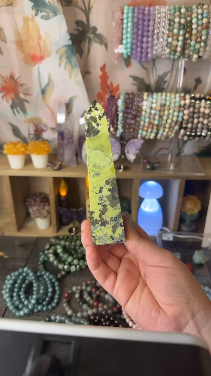 $32 | Serpentine w/ Pyrite Quartz Galena 32K thumbnail