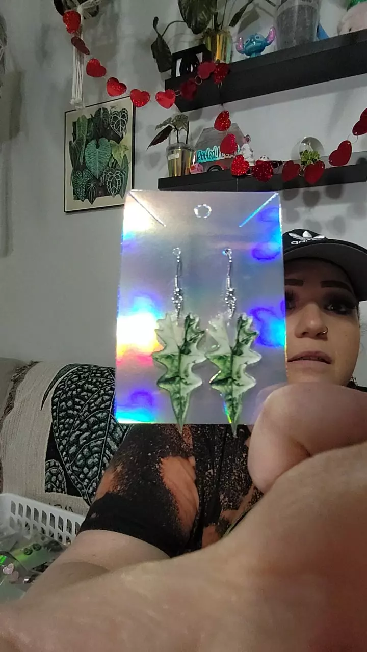 ALOCASIA EARRINGS thumbnail