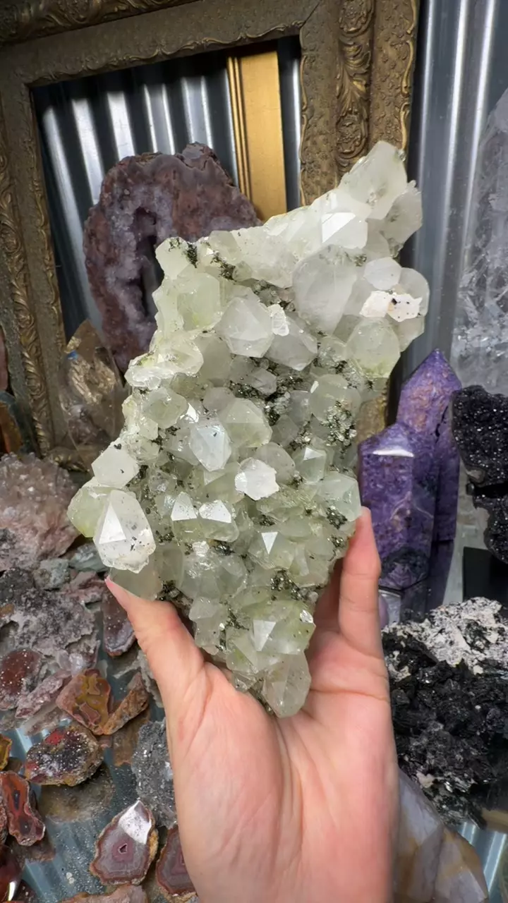 epidote quartz thumbnail