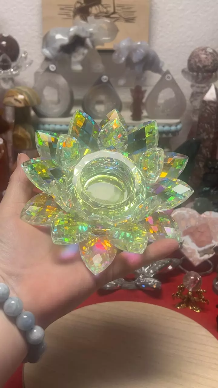 $25| Aura Glass Lotus Sphere holder thumbnail