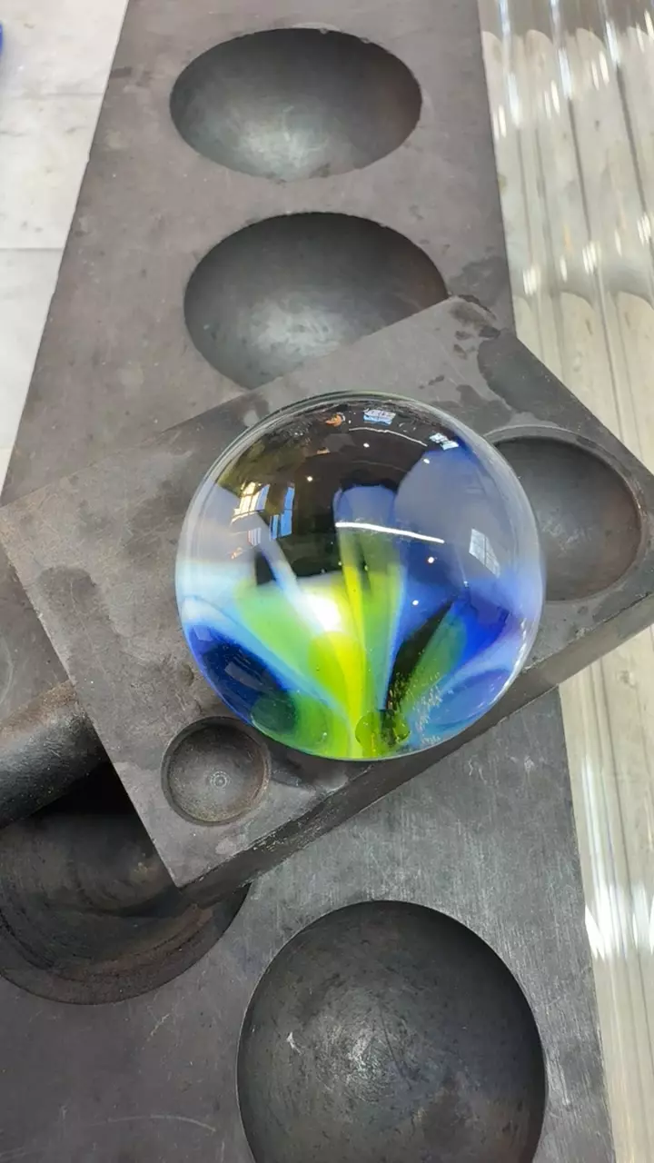 Flower implosion 2nds thumbnail