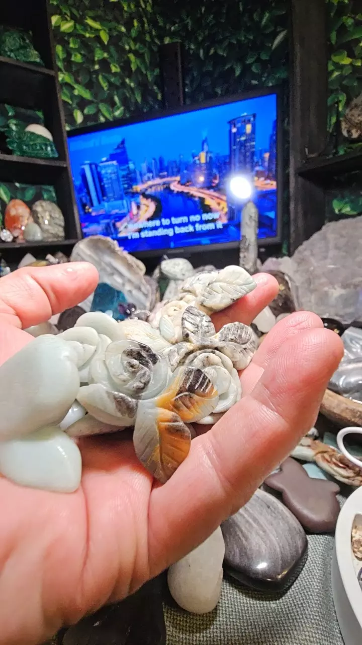 Caribbean flower thumbnail