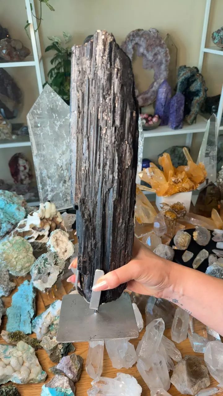 xxl black  tourmaline on stand thumbnail