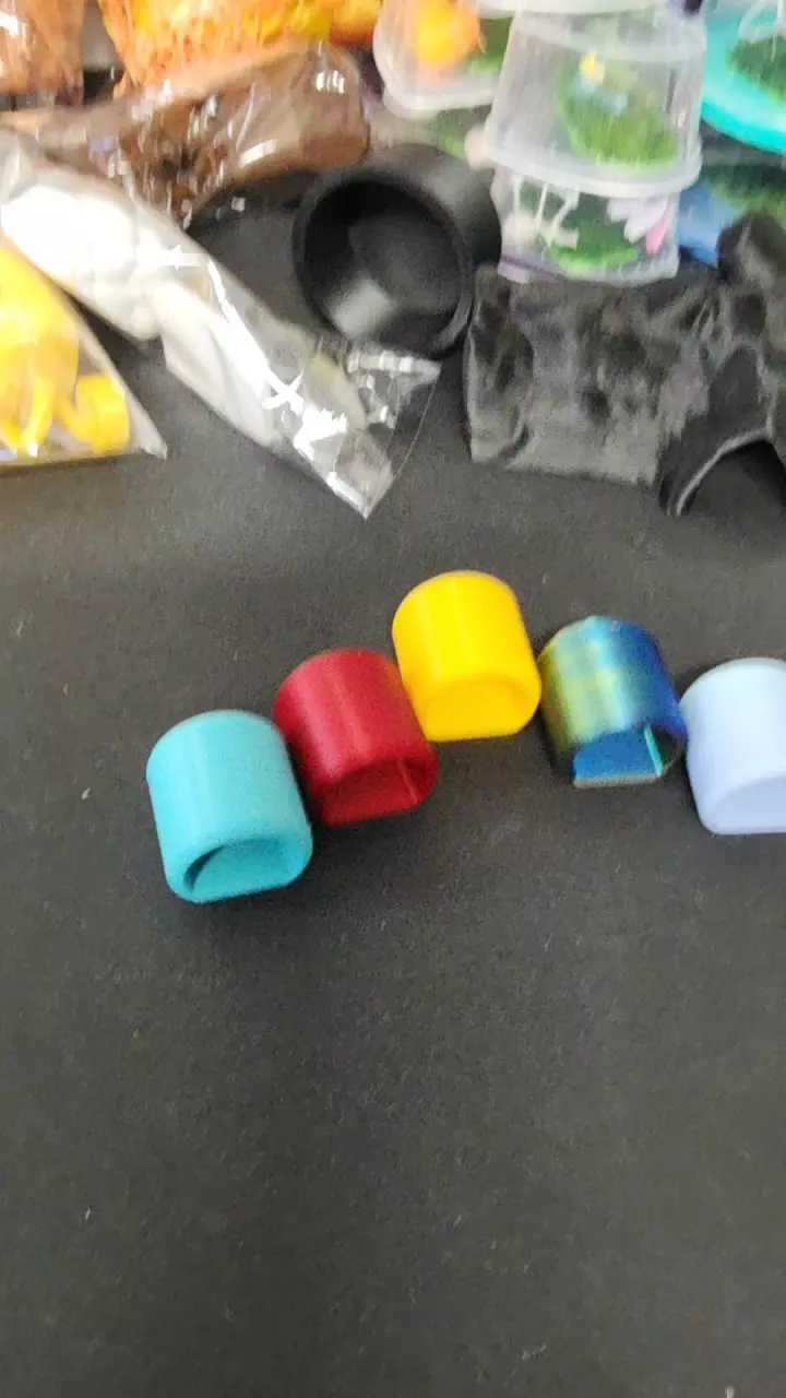 Side or ceiling hide thumbnail