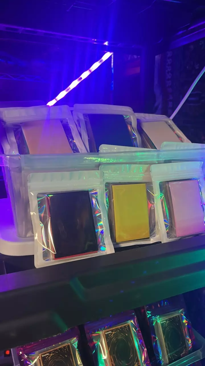 YU-GI-OH TIME-TRAVELER PACK V2 thumbnail