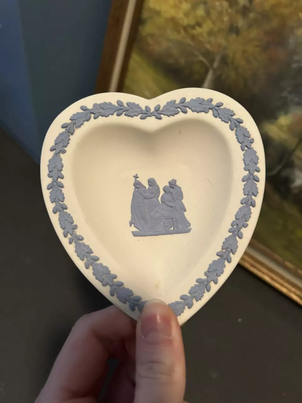 Wedgwood Inverse Heart thumbnail