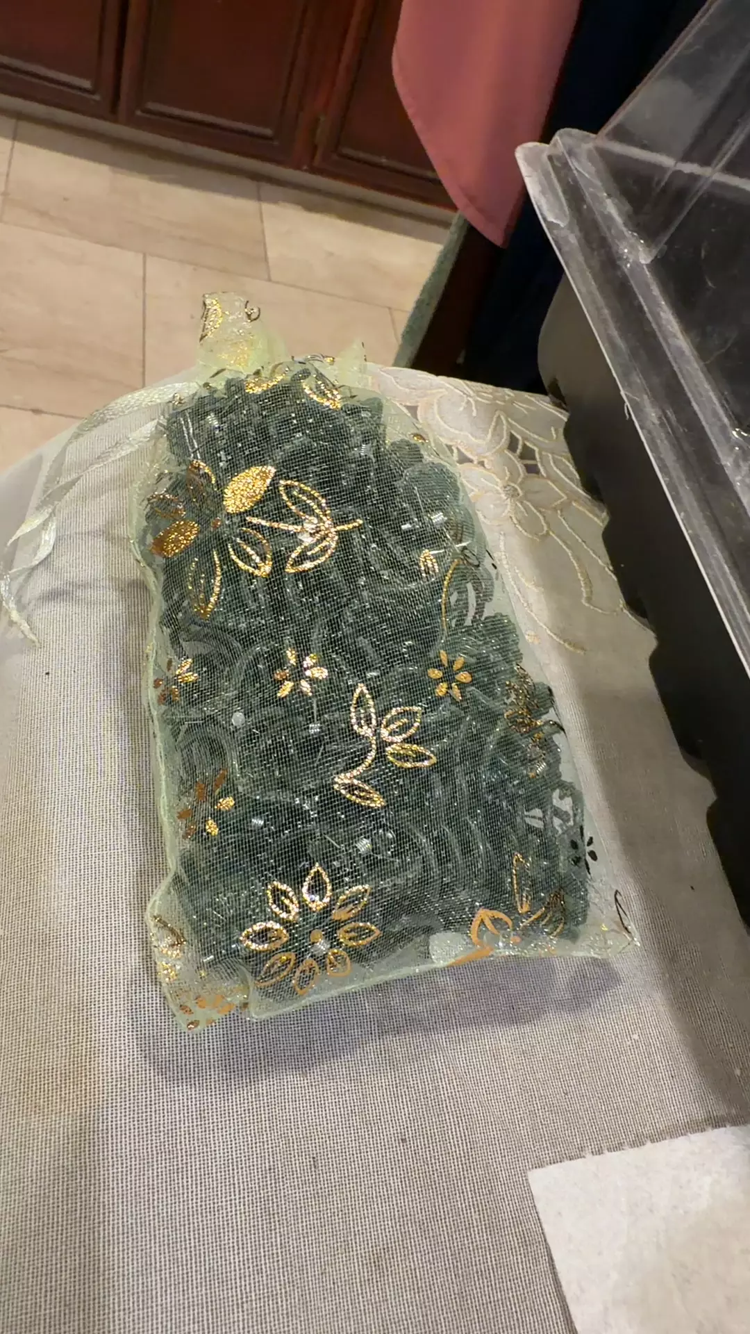 L green plant clips 50/bag thumbnail