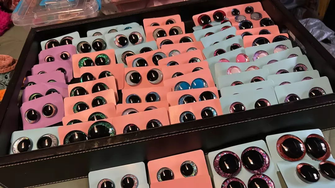 sinker eye mystery box thumbnail