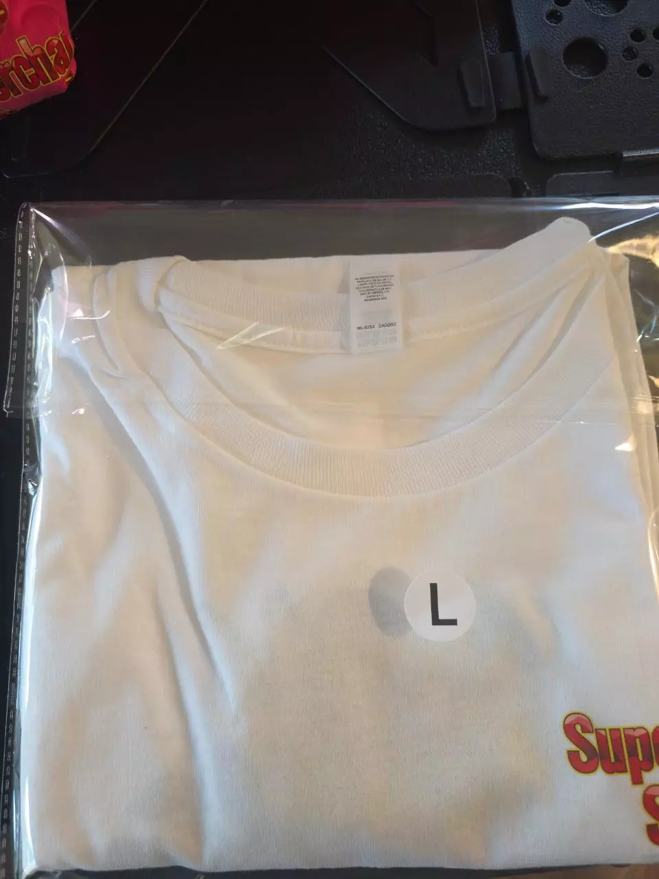 Womens White T-shirt Size - Small thumbnail