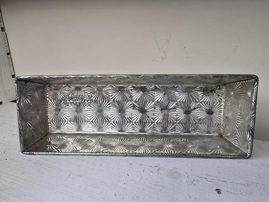 Ovenex Vintage Starburst Patterned Metal Long Loaf Pan thumbnail