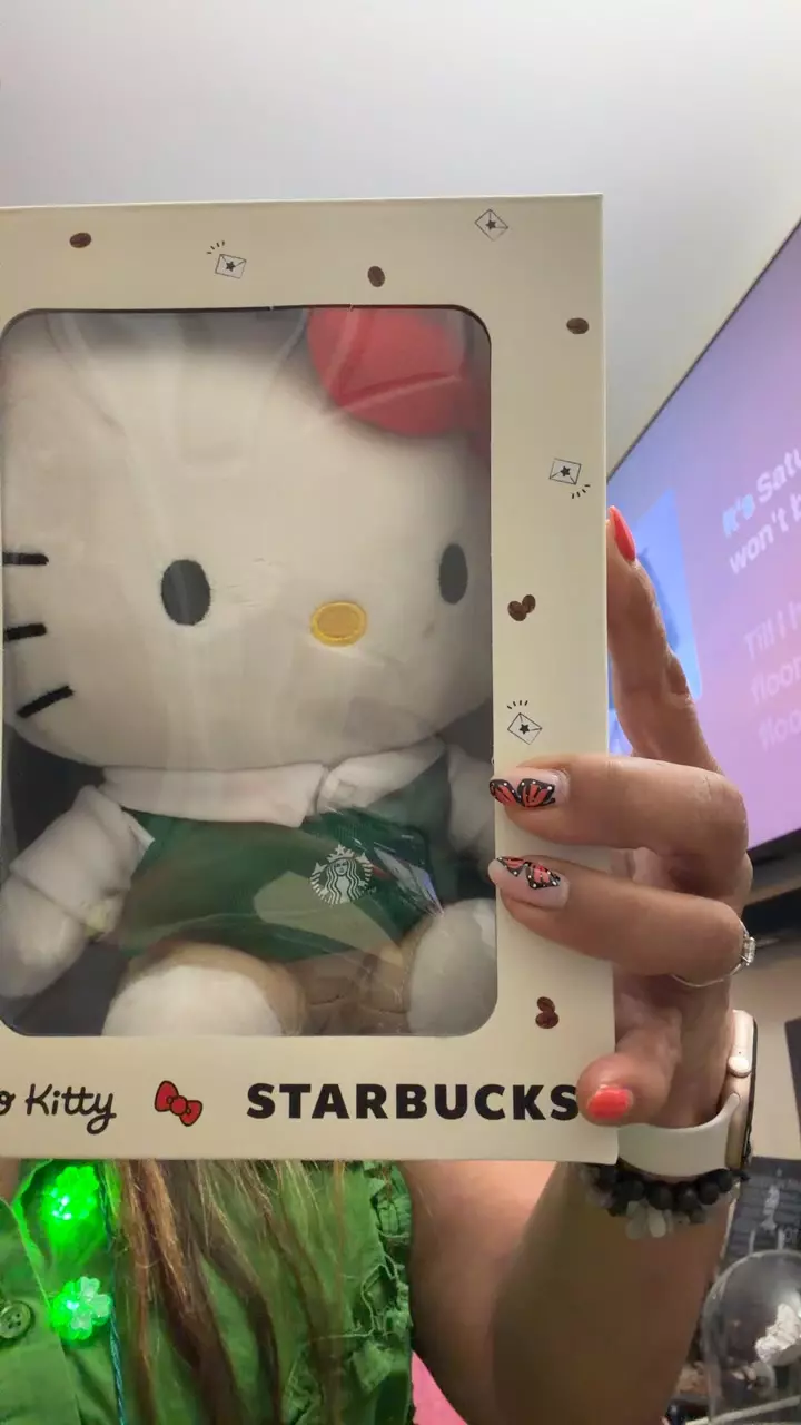 hello Kitty, Starbucks plush thumbnail