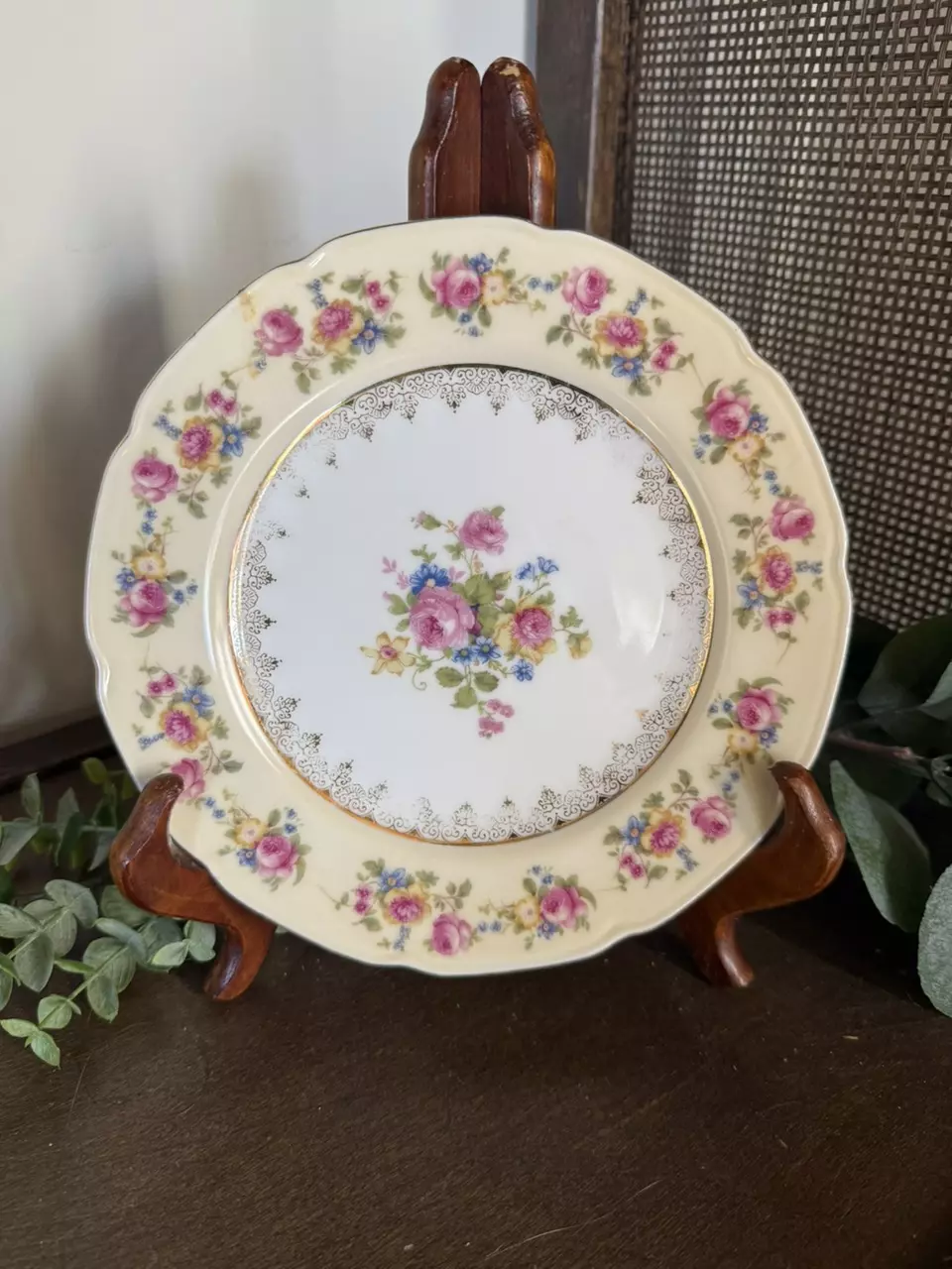 Gold Castle Hostess Bread Plate 1940s thumbnail