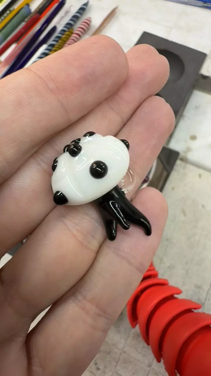 Button pendant thumbnail