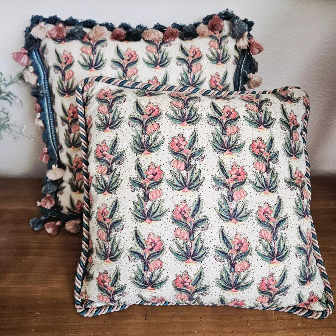 Handmade Decorative Pillows Set of 2 thumbnail