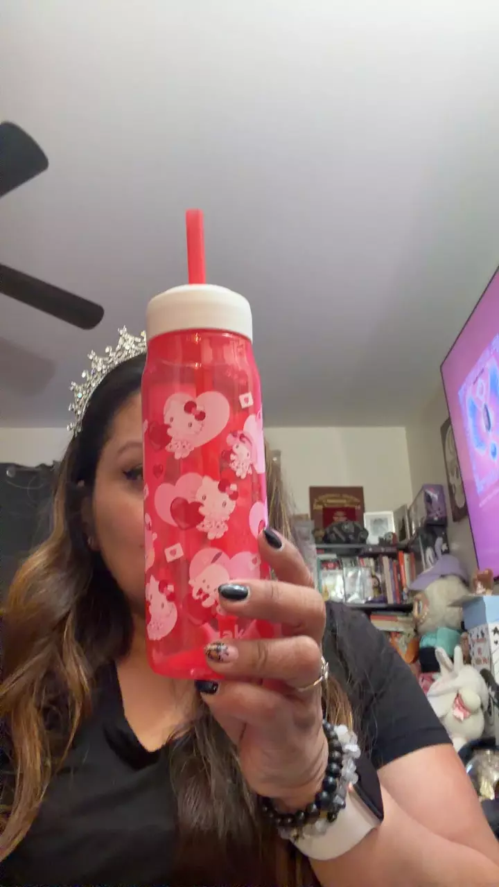 Zak Hello kitty water bottle with hearts thumbnail