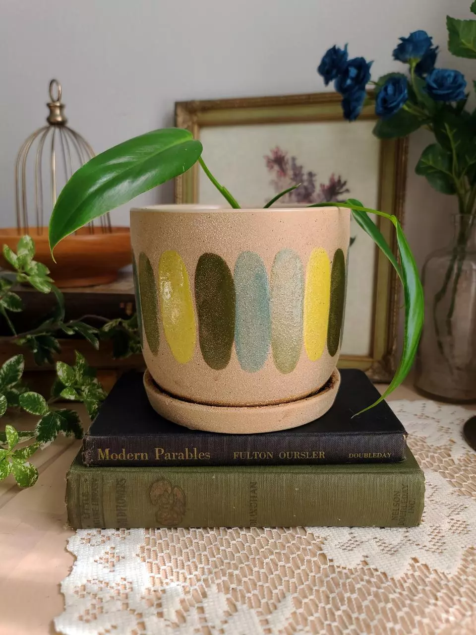 Colorful Stripes Pot thumbnail