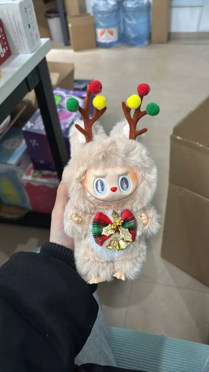 handmade off-white reindeer thumbnail