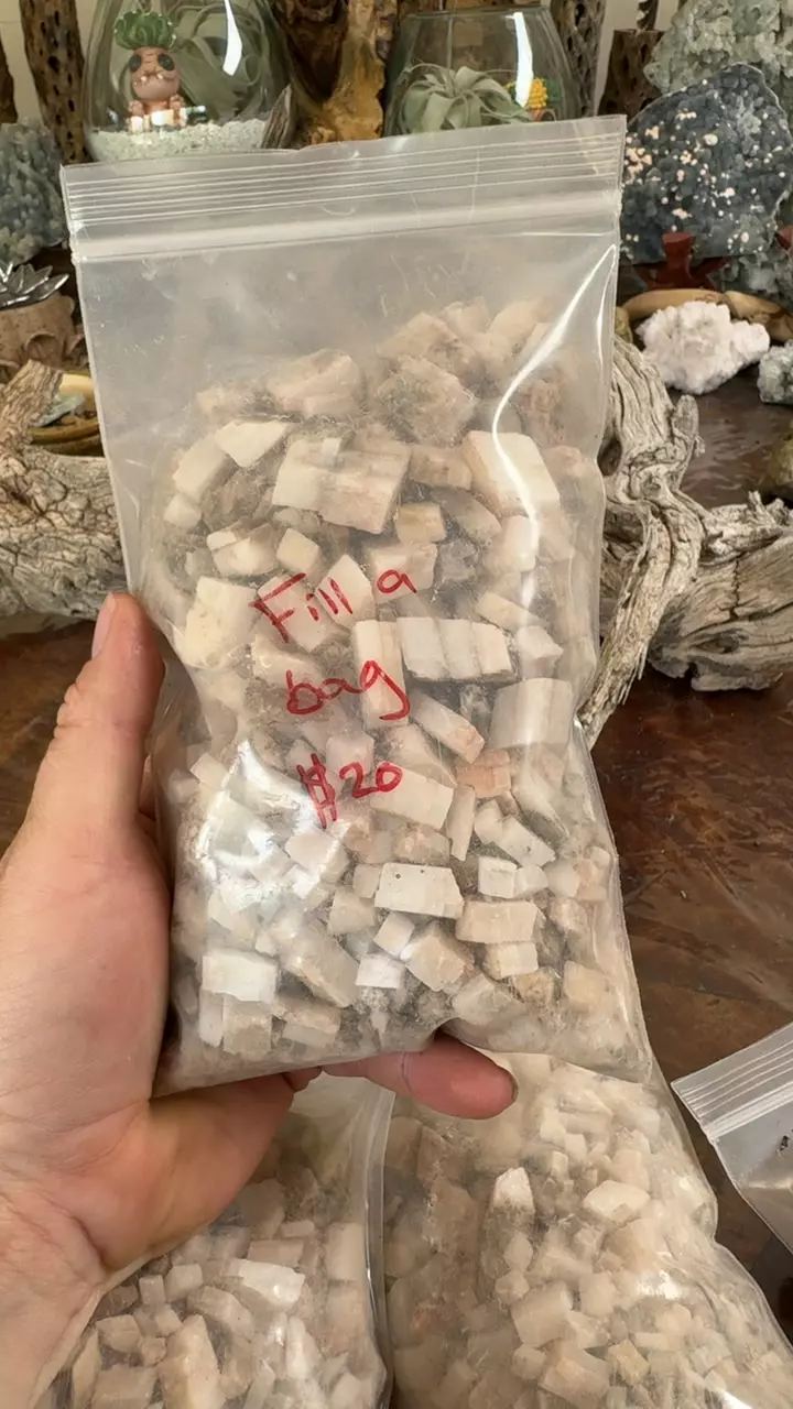 white calcite fluorescent fill a bag thumbnail