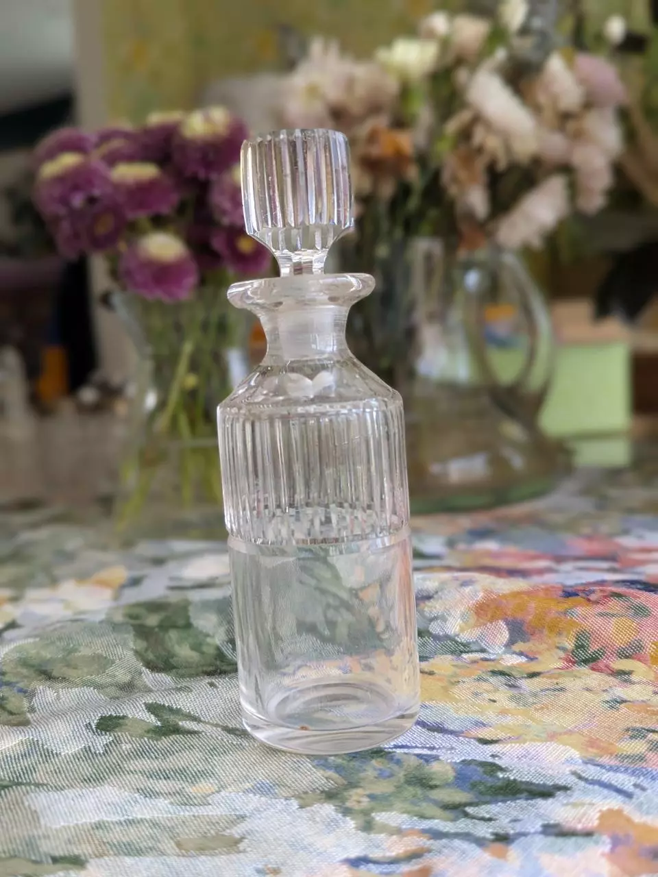 crystal cruet with stopper thumbnail