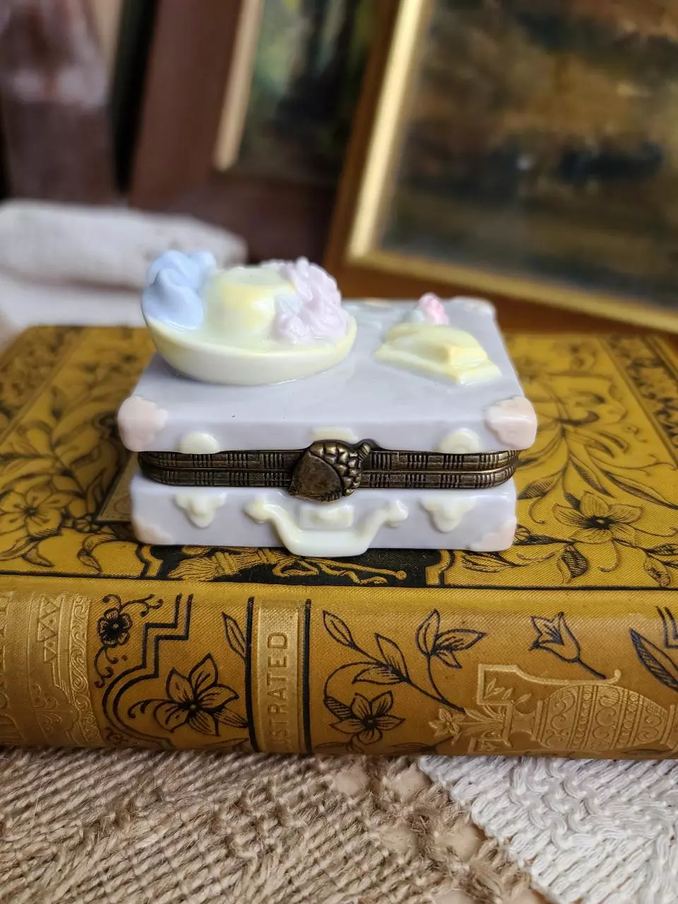 Porcelain Suitcase Trinket Box thumbnail